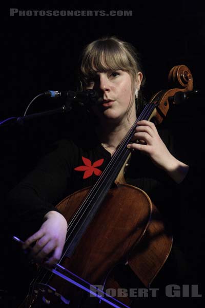 ANE BRUN - 2008-04-19 - PARIS - La Maroquinerie - 